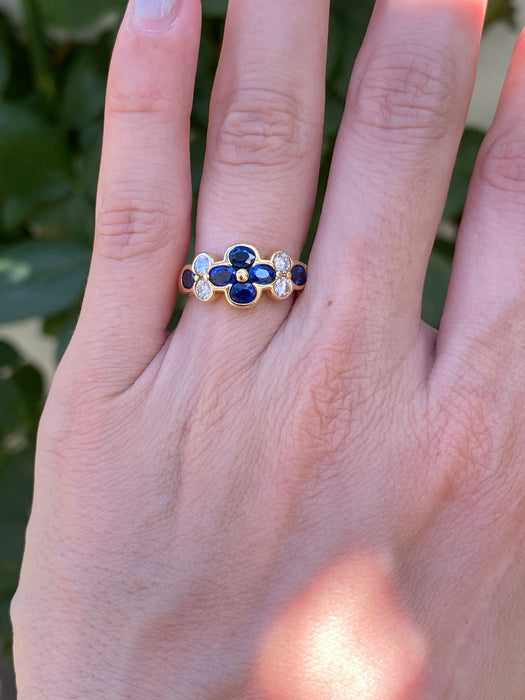 18k blue sapphire and diamond flower ring size 5