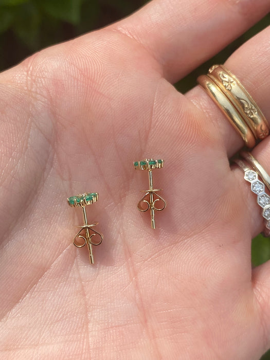 14k emerald and diamond flower stud earrings