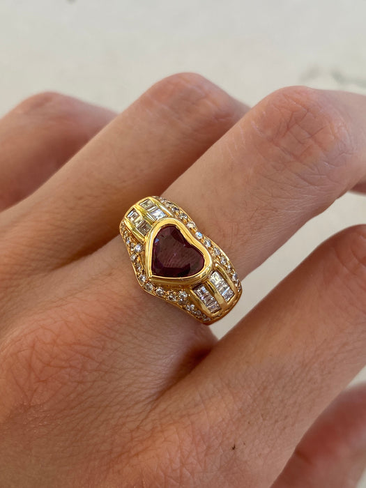 Vintage 18K Yellow Gold Natural Ruby Heart & Diamond Ring