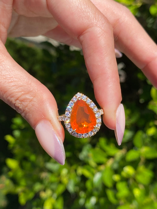 Vintage 18K Yellow Gold Fire Opal & Diamond Halo Ring