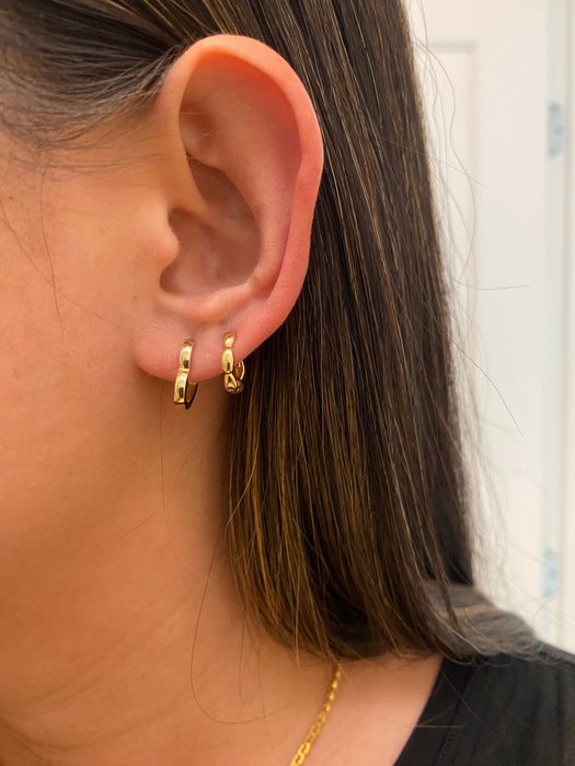 14k mini heart huggie hoops