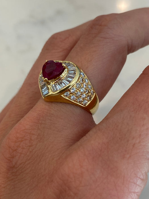 Vintage 18K Ruby Heart Diamond Ballerina Ring