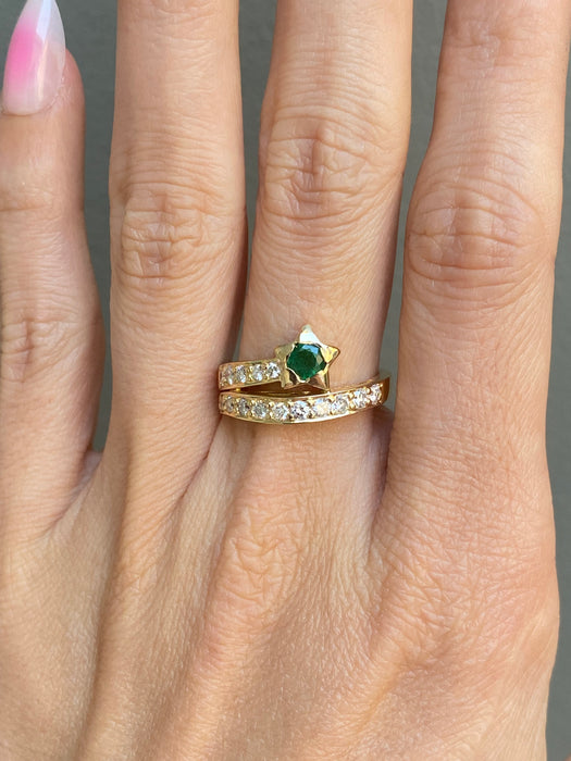 Vintage 18K Gold Emerald & Diamond Star Ring – Shooting Star