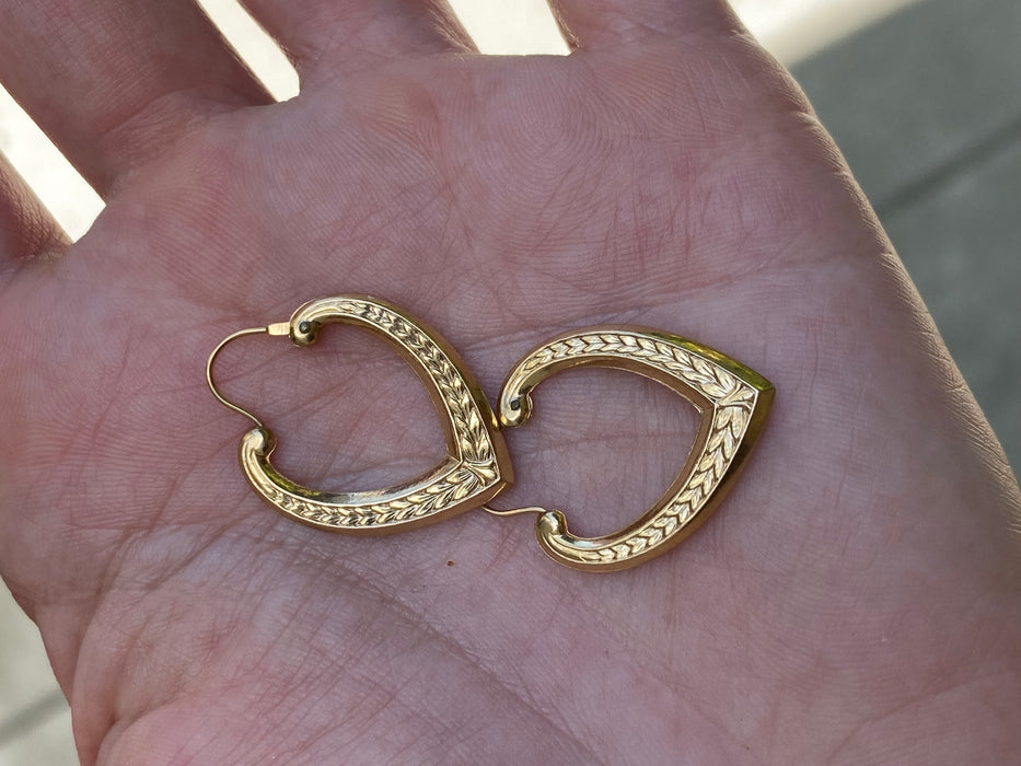 Vintage 14K Gold Etched Heart Hoop Earrings