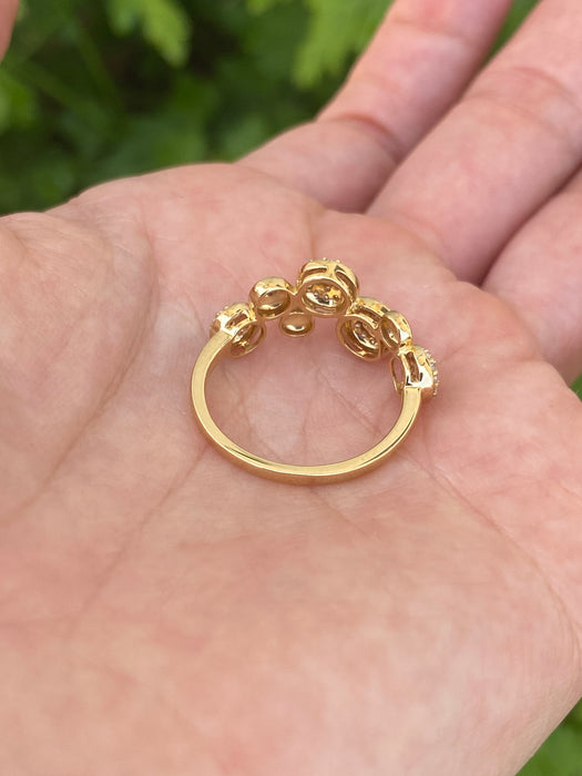 Vintage 18K Gold Diamond Dot Ring Size 7.25