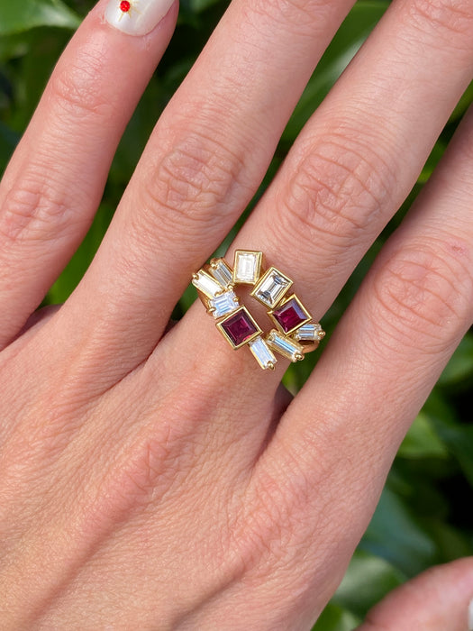 18k Gold Ruby Diamond Firework Ring Size 5.25