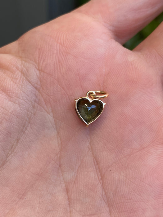 14K Gold Green Sapphire Heart Pendant – 1.71 CTW Natural Sapphire