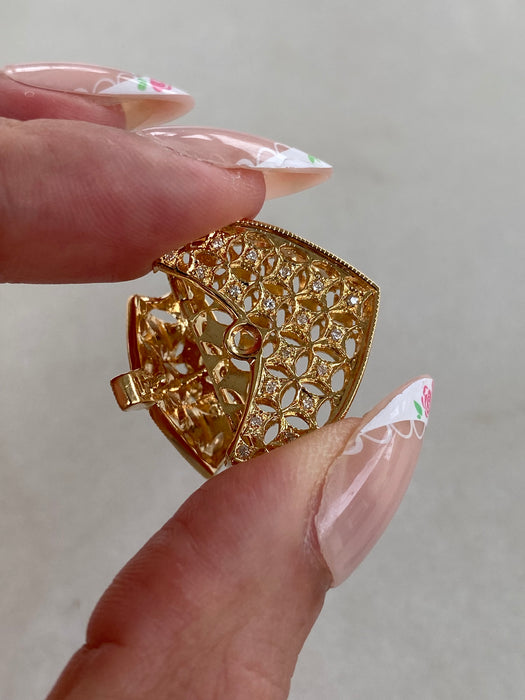 Vintage 18K Gold Natural Diamond Purse Articulating Charm