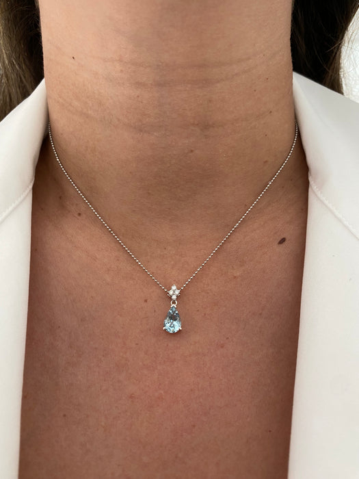 Platinum 900 aquamarine diamond pendant with 18k white gold bead chain