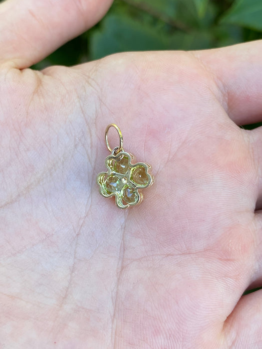 14k peridot flower clover charm