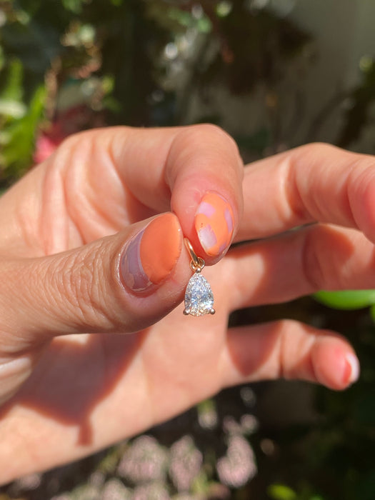 14k 1.04 tcw lab pear diamond pendant