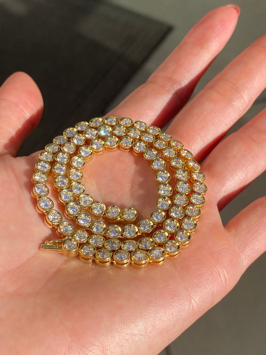 18k bezel set 10.06 tcw diamond tennis necklace