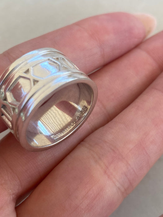 Vintage Tiffany & Co. Atlas Ring in Sterling Silver | Size 7 | 1995