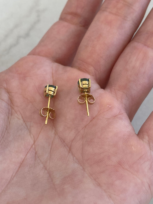 Vintage 14K Gold Emerald Stud Earrings | 4.3 mm Natural Emeralds