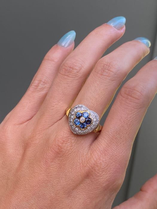 18k platinum diamond heart blue sapphire flower ring size 10.5
