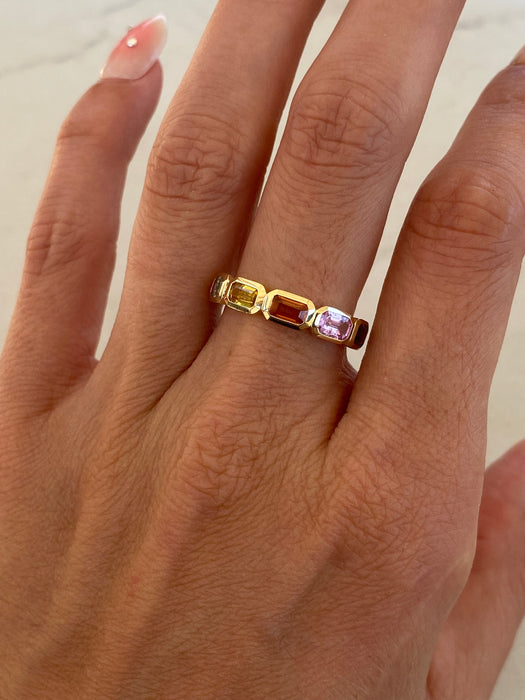 14K Gold Rainbow Sapphire Bezel Set Ring