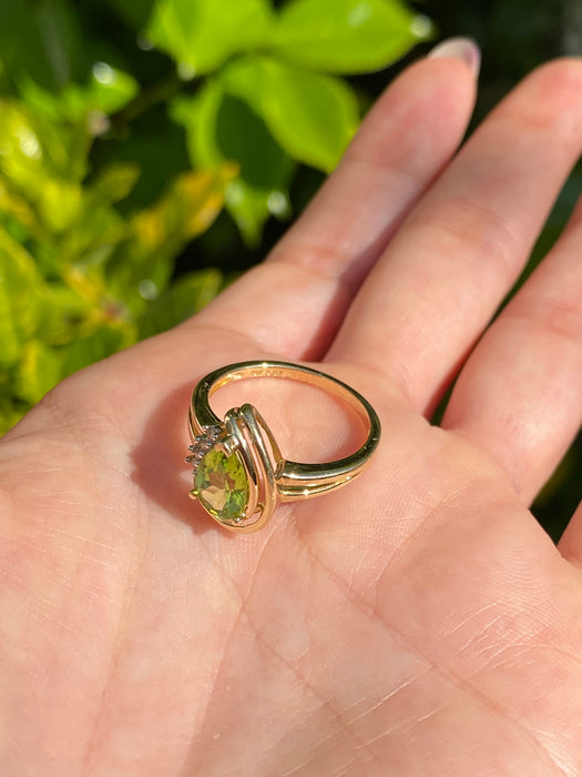 10k peridot and diamond ring size 7