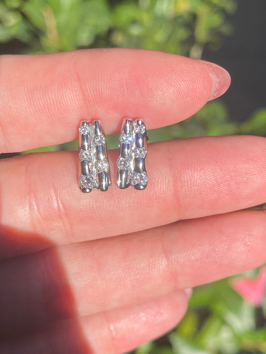 Platinum 900 0.5 tcw diamond stud earrings