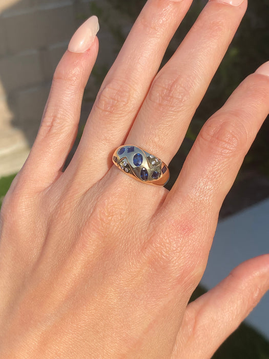Vintage 18K Gold Blue Sapphire & Diamond Flush Set Ring