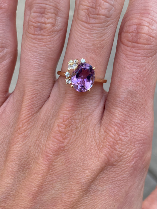 14K Gold Oval Amethyst Diamond Flower Ring