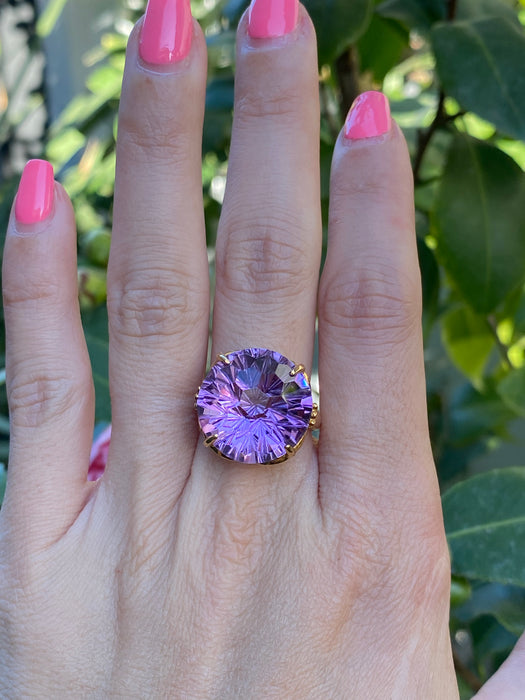 18k amethyst ring size 7.5