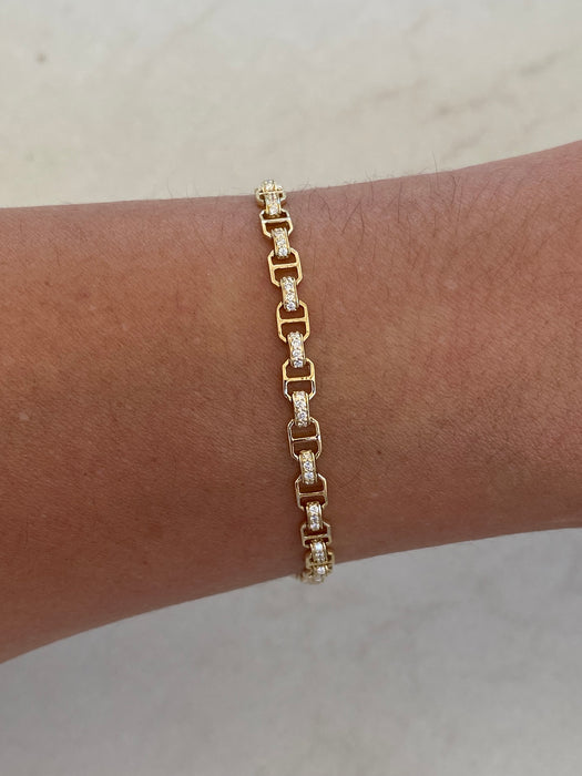14K Gold Diamond Buckle Bracelet