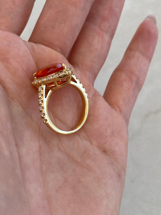 Vintage 18K Yellow Gold Fire Opal & Diamond Halo Ring