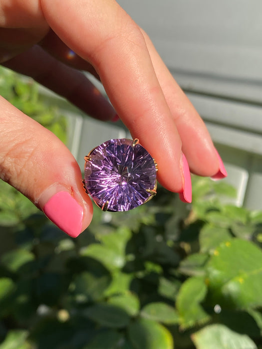 18k amethyst ring size 7.5