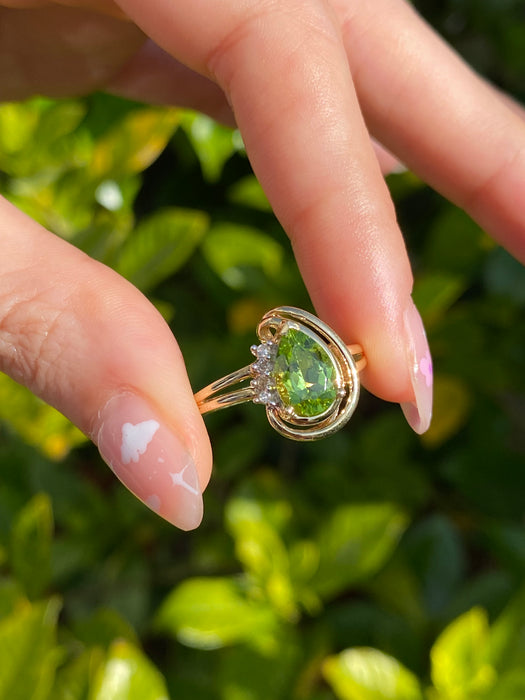 10k peridot and diamond ring size 7