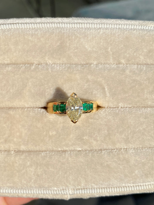 18k 1.74 carat yellow diamond emerald ring size 6.25