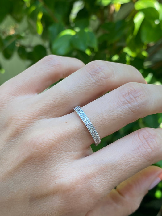 18k white gold diamond eternity ring size 6.5