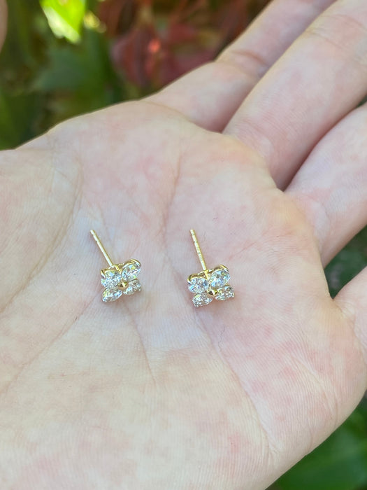 14k 1 carat lab diamond flower stud earrings