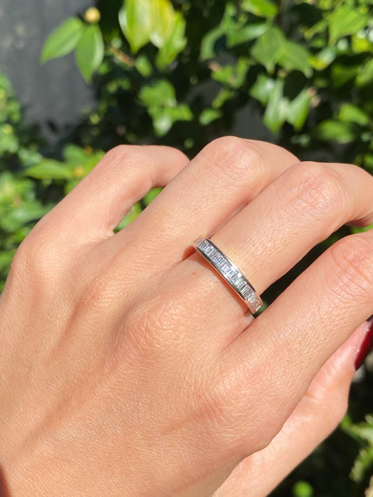 14k white gold diamond baguette ring size 7