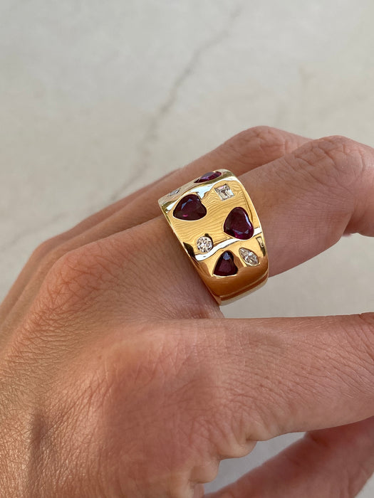 Vintage 18K Gold Ruby Heart & Diamond Ring