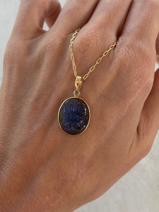 14K Gold Carved Flower Labradorite Charm – 7.6 Carats