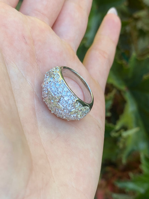 18k white gold diamond bombe star flower ring size 6