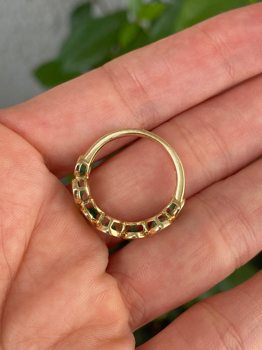 14k Gold Bezel Set Oval Emerald Ring Size 6