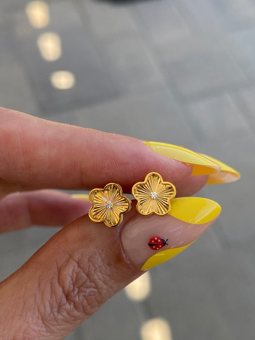 14K Fluted Rainbow Flower Diamond Stud Earrings