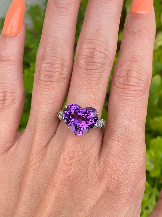 18K Gold Heart Amethyst & Ombre Sapphire Heart Ring