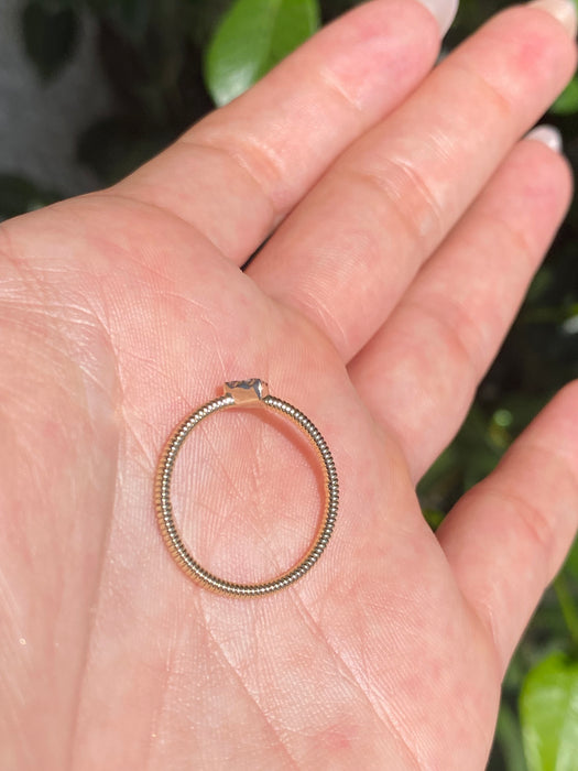 14k diamond coil ring size 6.5