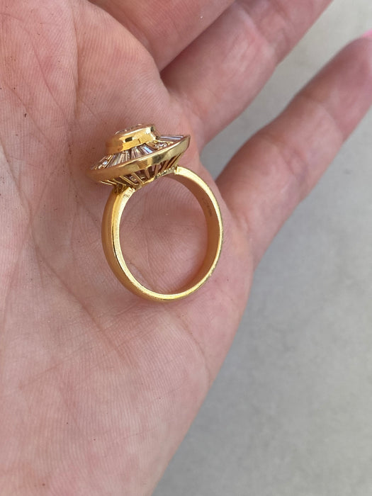 Vintage 18K Diamond Disc Ring