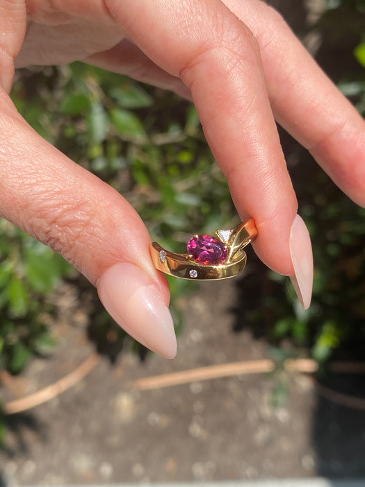 Vintage 18K Pink Tourmaline & Diamond Wavy Ring Size 6.5