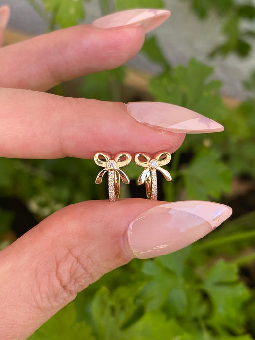 14K Gold Natural Diamond Bow Huggie Earrings