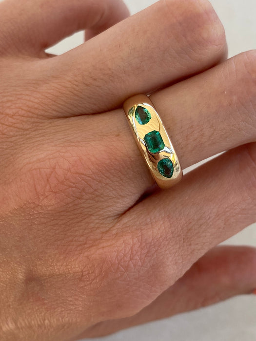 14K Gold Natural Emerald Ring Size 7