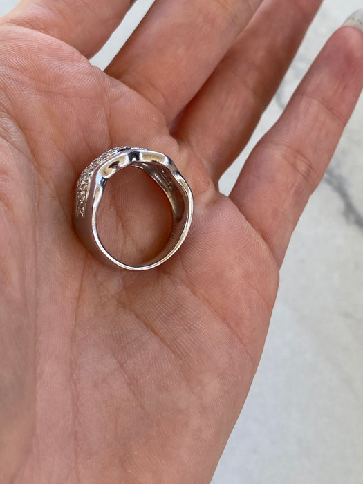 Vintage Platinum 900 Brushed Finish Wavy Diamond Ring