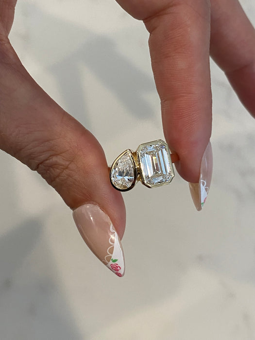 14K Gold 3.60 CT Pear & Emerald Cut Bezel-Set Lab Diamond Ring Size 4