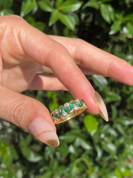 18k emerald and diamond ring size 6.75
