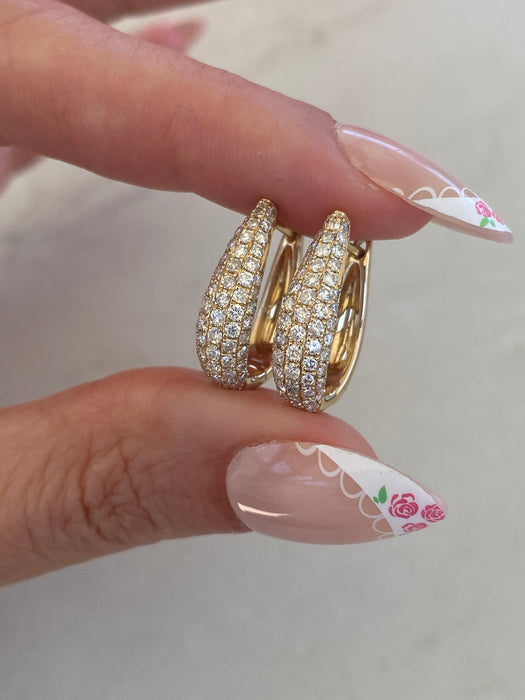 Vintage 14K Gold Natural Diamond Pavé Huggie Hoop Earrings – 1.10 CTW