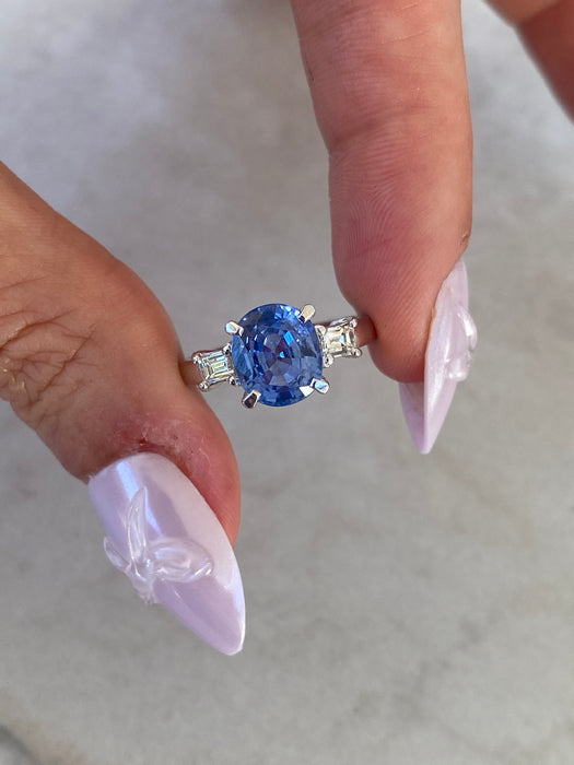 Vintage Platinum Blue Sapphire & Diamond Ring