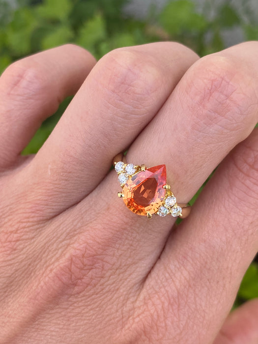 Vintage 18K Gold Orange Pear Sapphire Diamond Ring